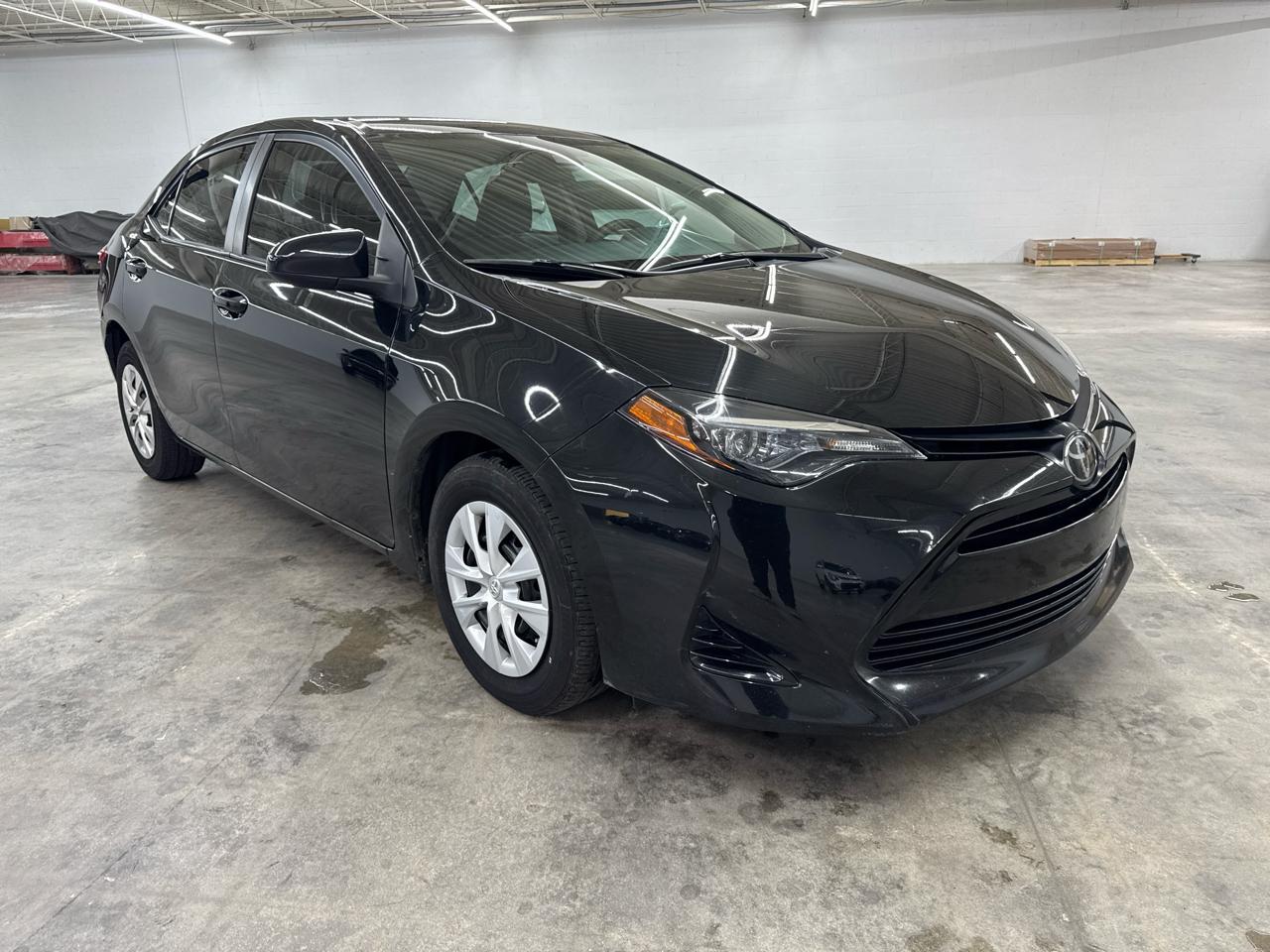 Toyota Corolla XLE CVT (Natl) 2019