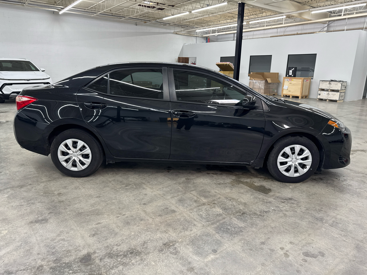 Toyota Corolla XLE CVT (Natl) 2019