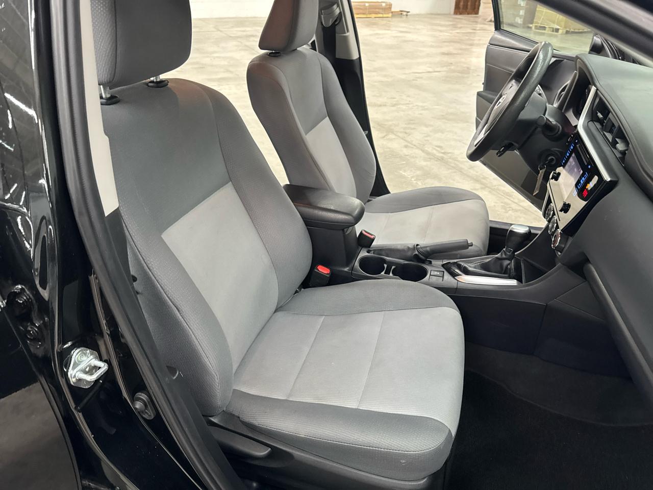 Toyota Corolla XLE CVT (Natl) 2019
