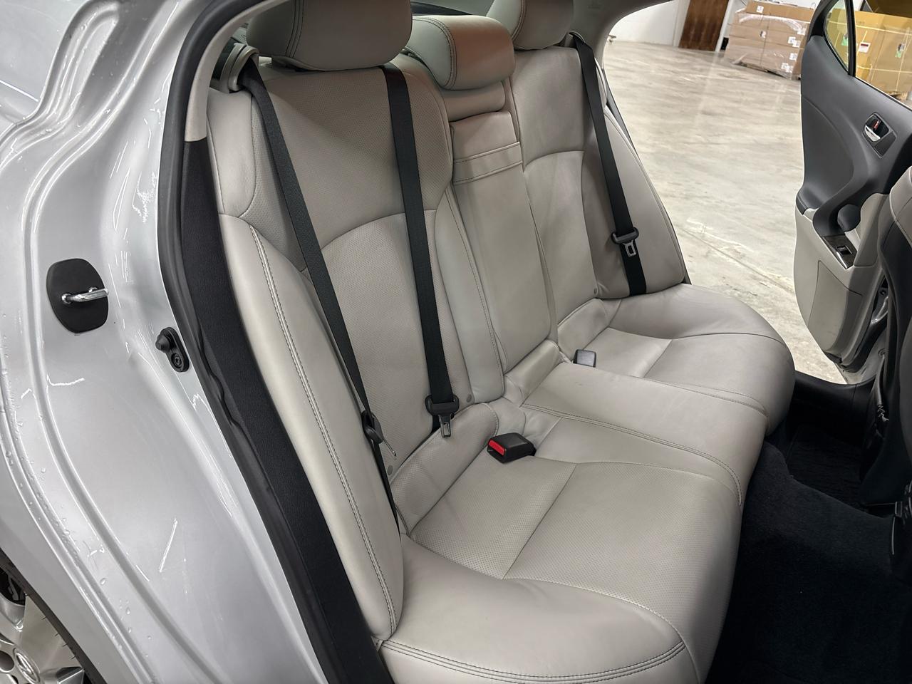 Lexus IS 250 4dr Sport Sdn Man RWD 2011
