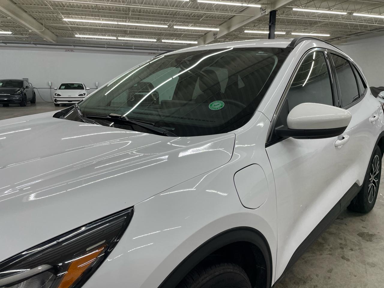 Ford Escape FWD 4dr Hybrid Limited 2023