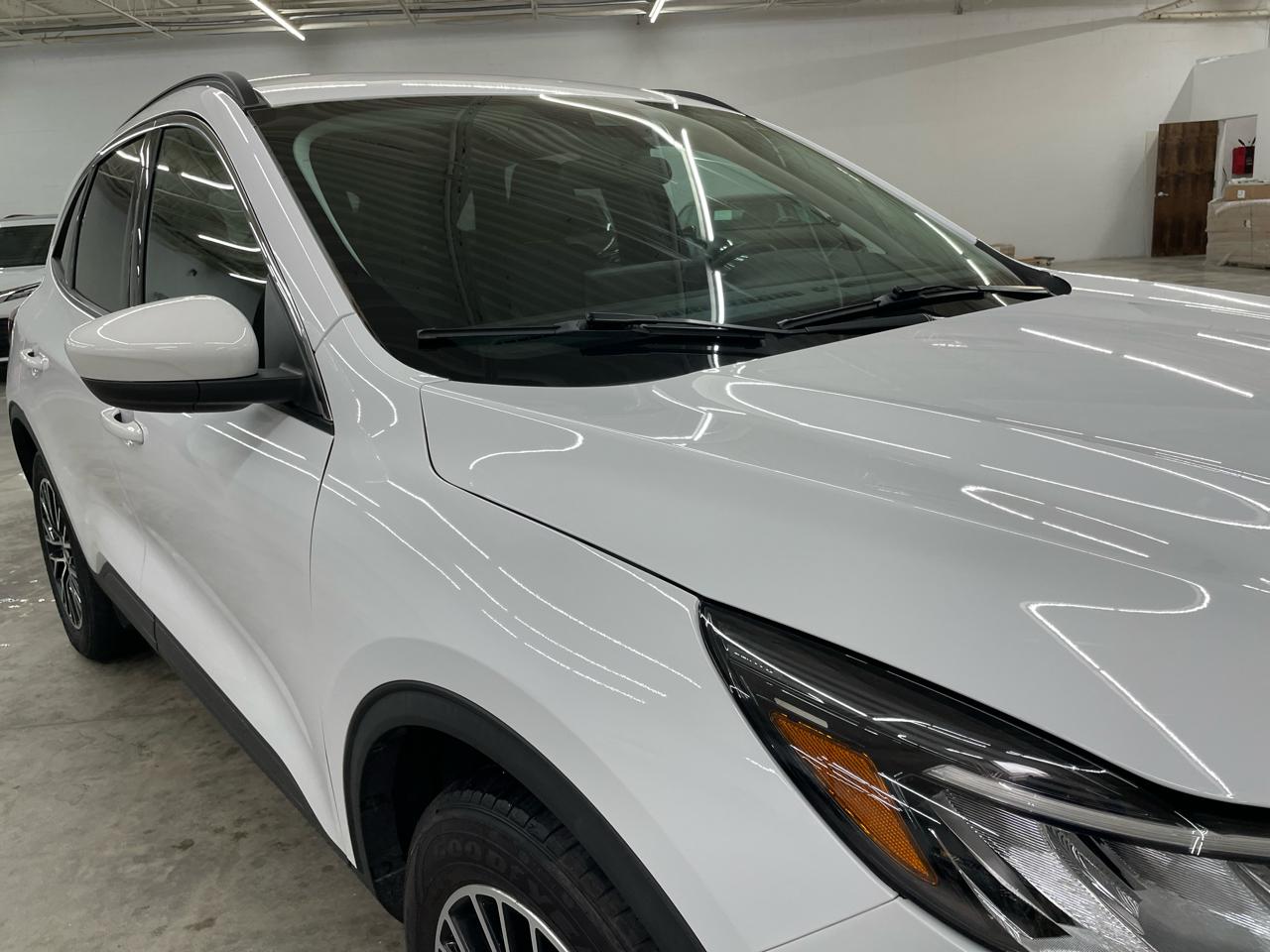 Ford Escape FWD 4dr Hybrid Limited 2023