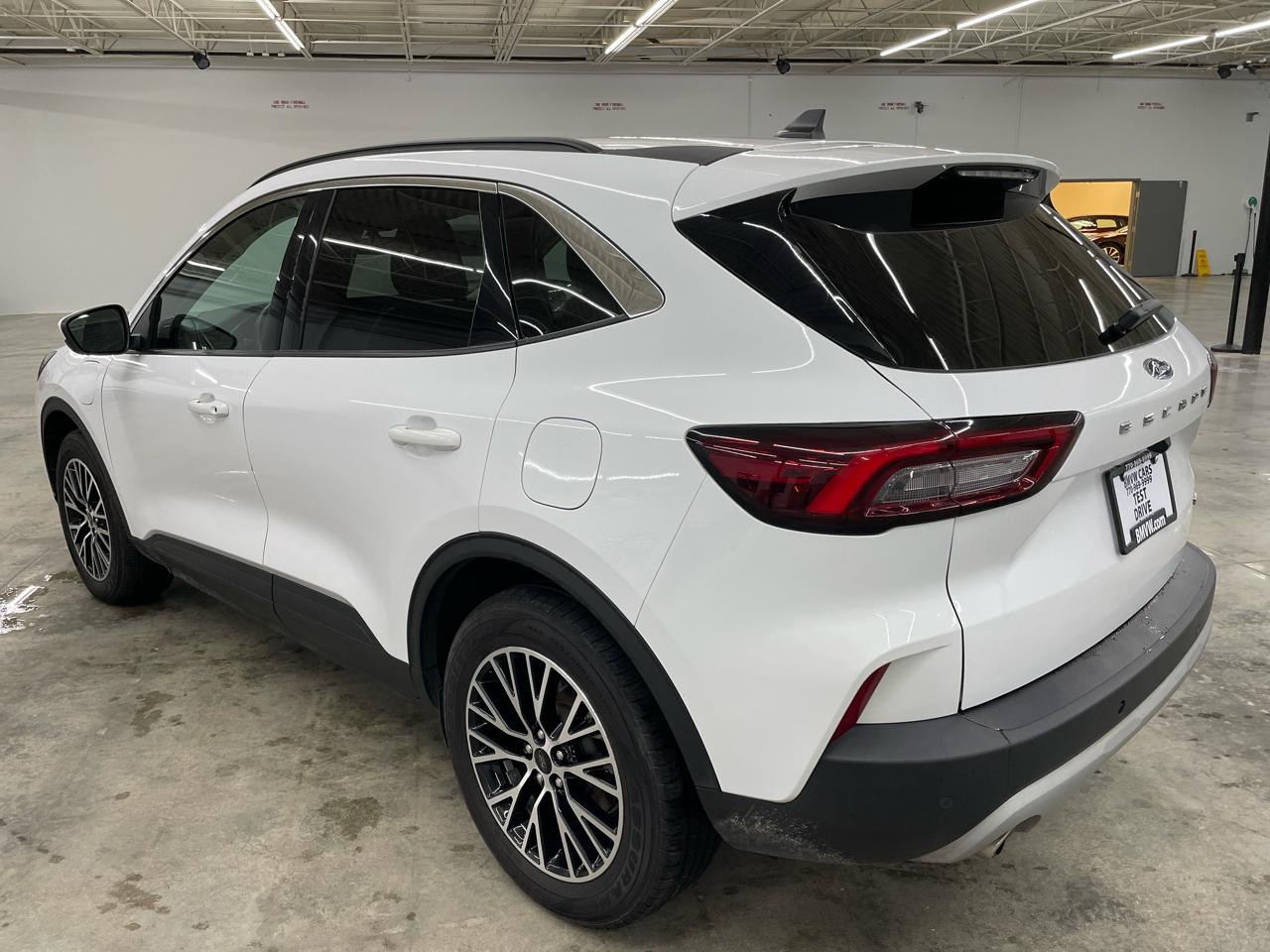 Ford Escape FWD 4dr Hybrid Limited 2023