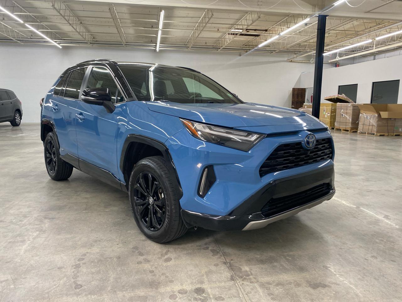 Toyota RAV4 Hybrid XSE AWD (Natl) 2022