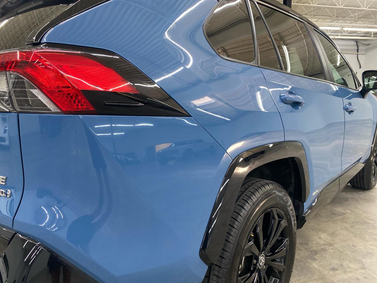 Toyota RAV4 Hybrid XSE AWD (Natl) 2022