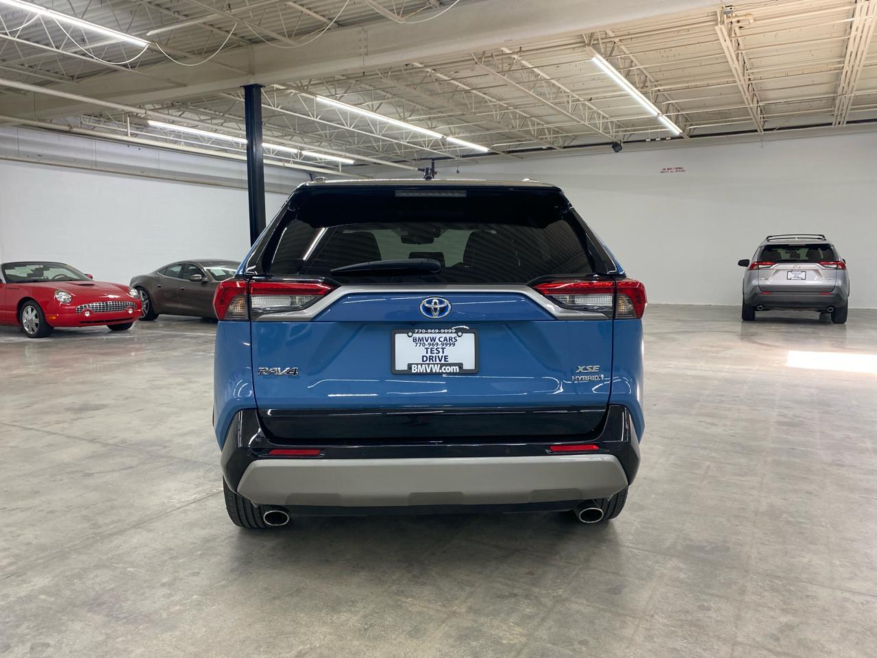 Toyota RAV4 Hybrid XSE AWD (Natl) 2022