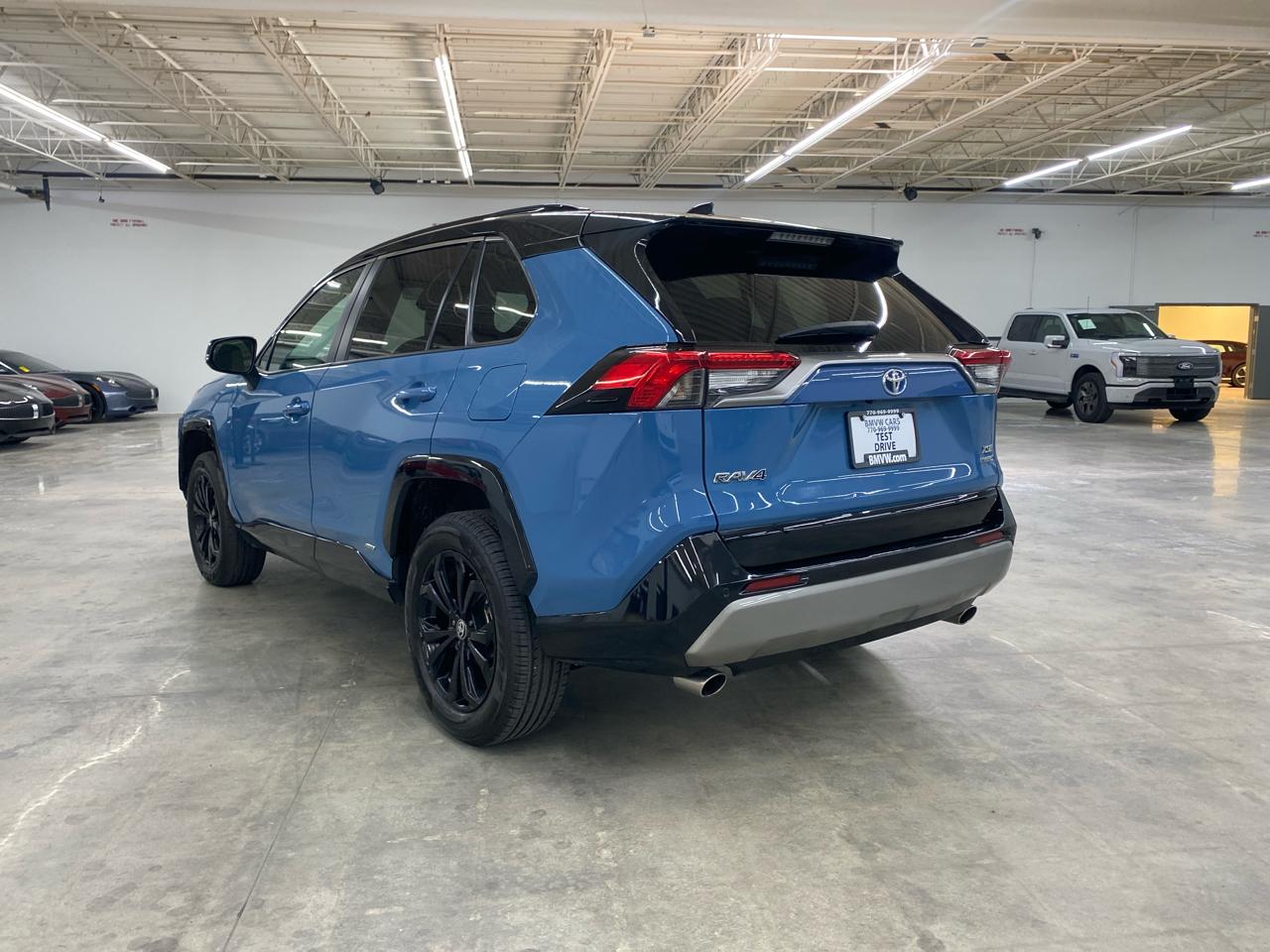 Toyota RAV4 Hybrid XSE AWD (Natl) 2022