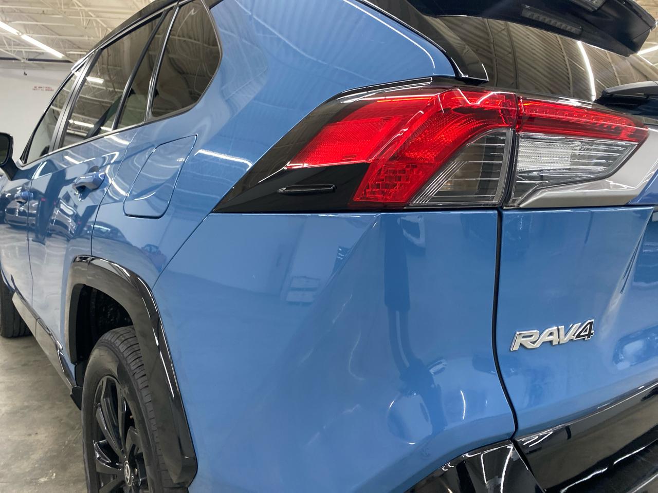 Toyota RAV4 Hybrid XSE AWD (Natl) 2022