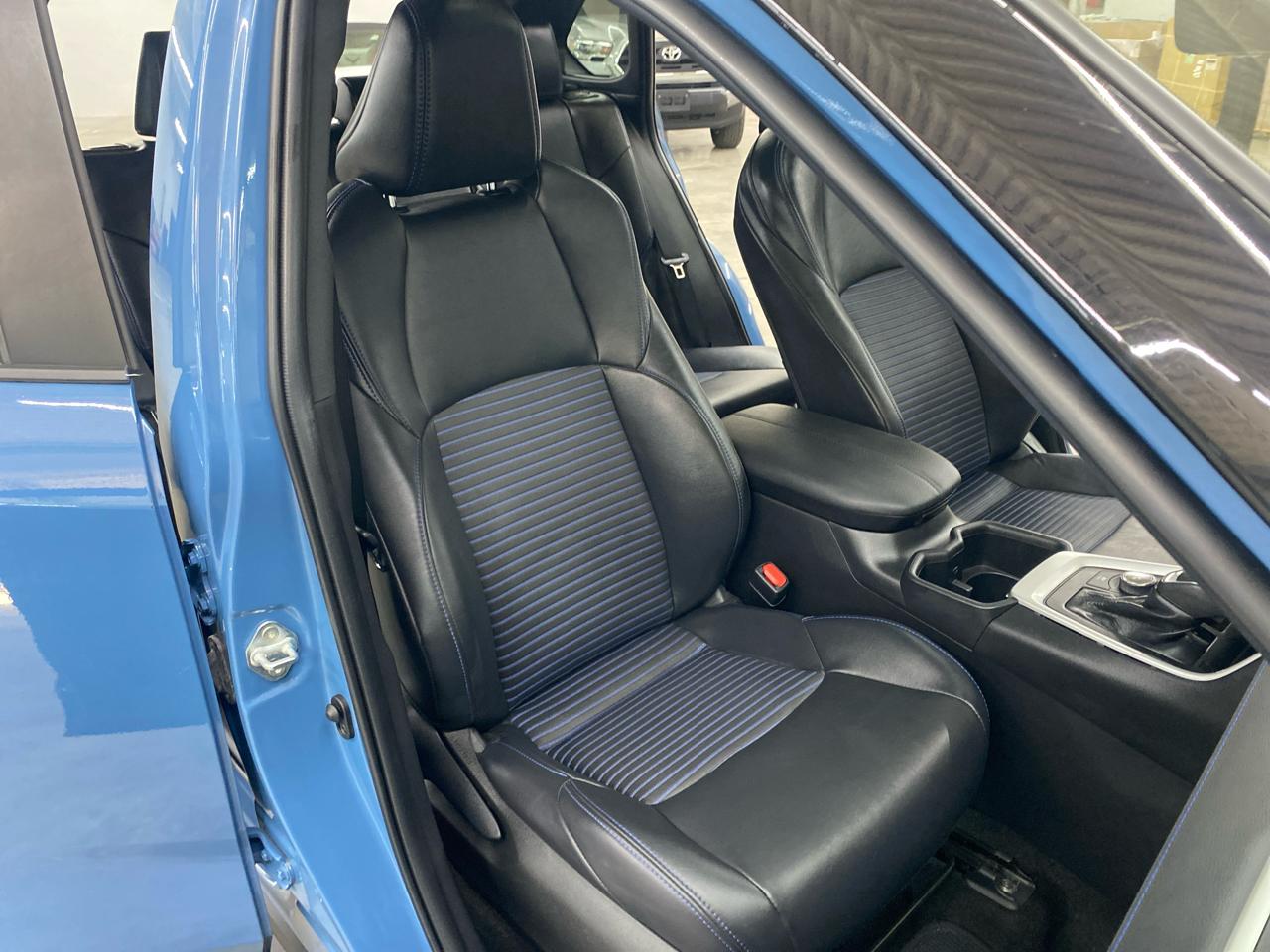 Toyota RAV4 Hybrid XSE AWD (Natl) 2022