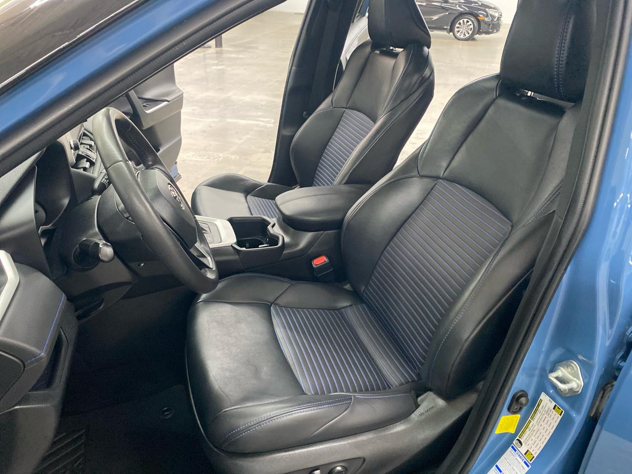 Toyota RAV4 Hybrid XSE AWD (Natl) 2022