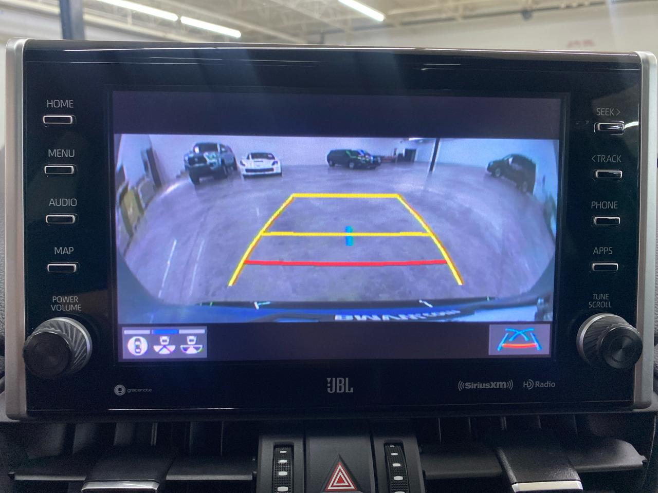 Toyota RAV4 Hybrid XSE AWD (Natl) 2022
