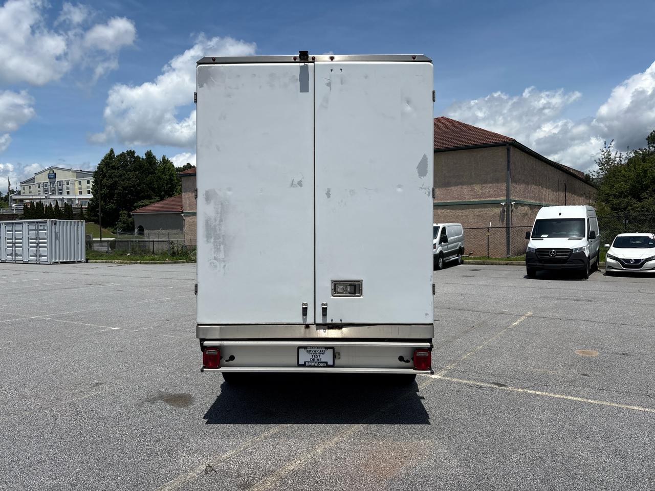 Ford E-Series Cutaway E-350 SRW 138" WB 2023