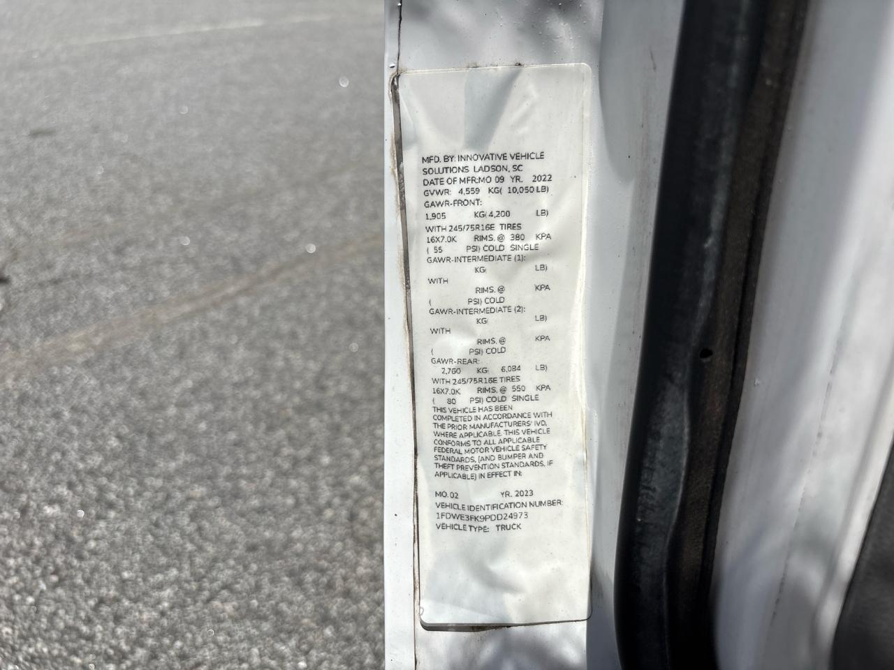 Ford E-Series Cutaway E-350 SRW 138" WB 2023