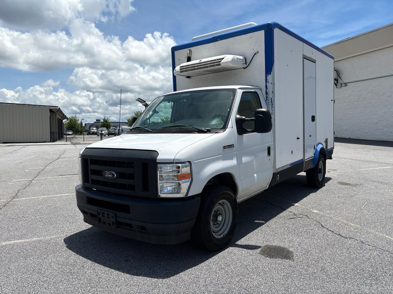 2023 Ford E-Series Cutaway E-350 SRW 138" WB