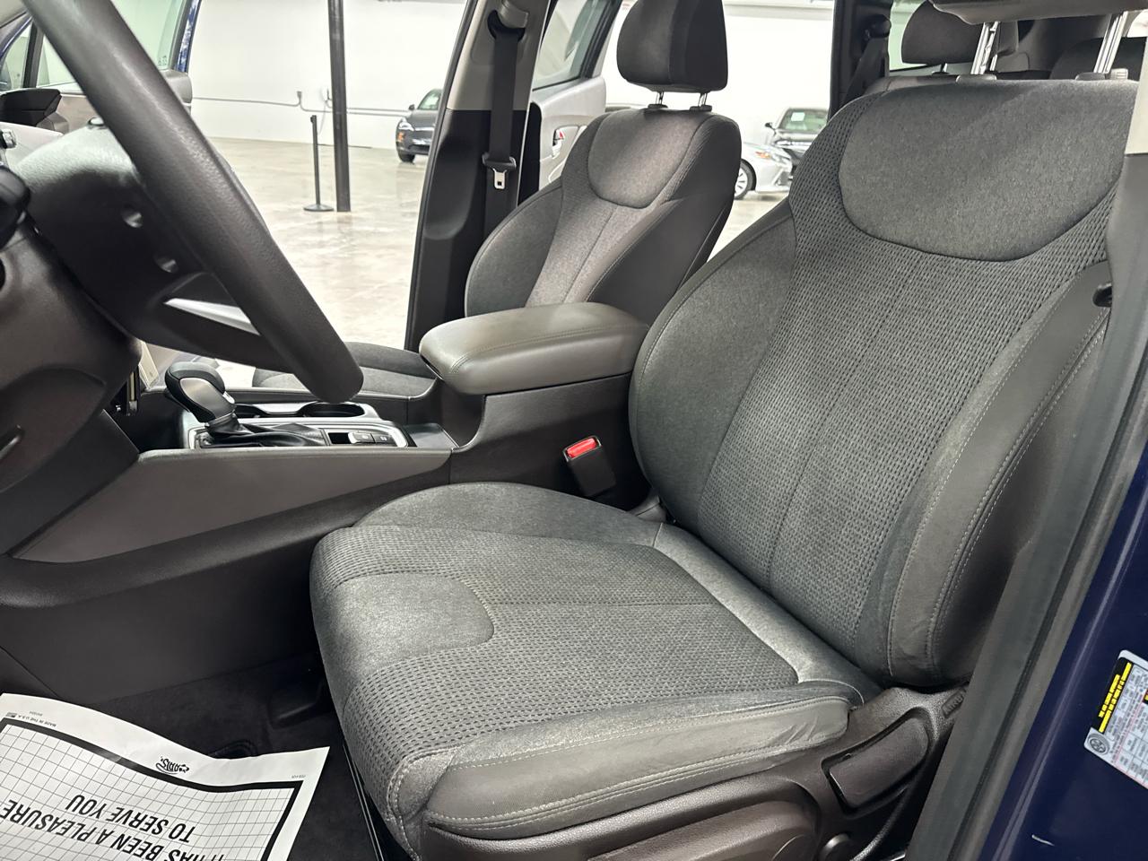 Hyundai Santa Fe SE 2.4L Auto FWD 2019