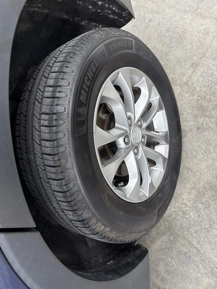 Hyundai Santa Fe SE 2.4L Auto FWD 2019