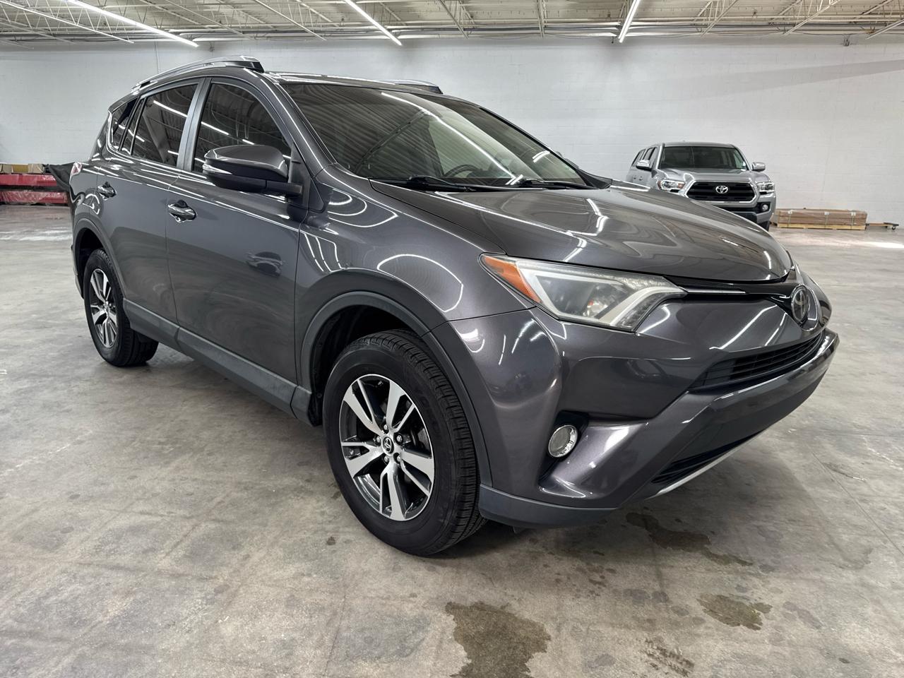 Toyota RAV4 XLE 2018