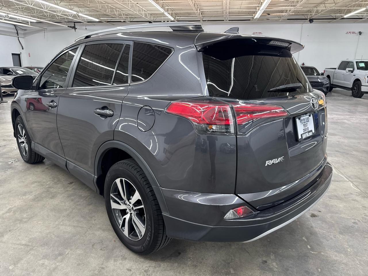 Toyota RAV4 XLE 2018