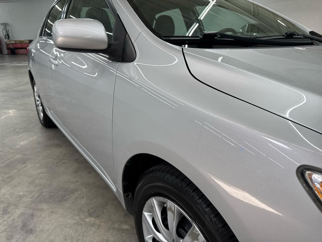 Toyota Corolla 4dr Sdn Auto LE (Natl) 2013