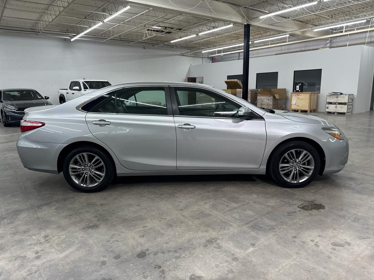 Toyota Camry SE 2016