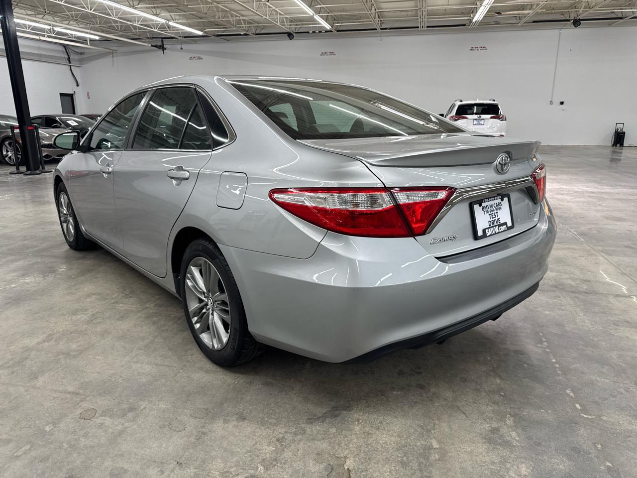 Toyota Camry SE 2016