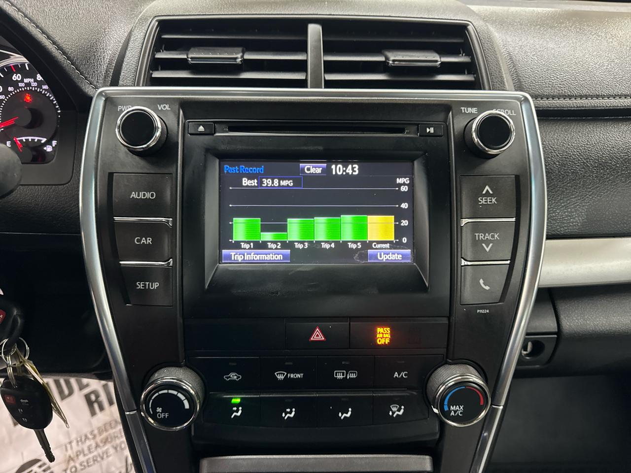 Toyota Camry SE 2016