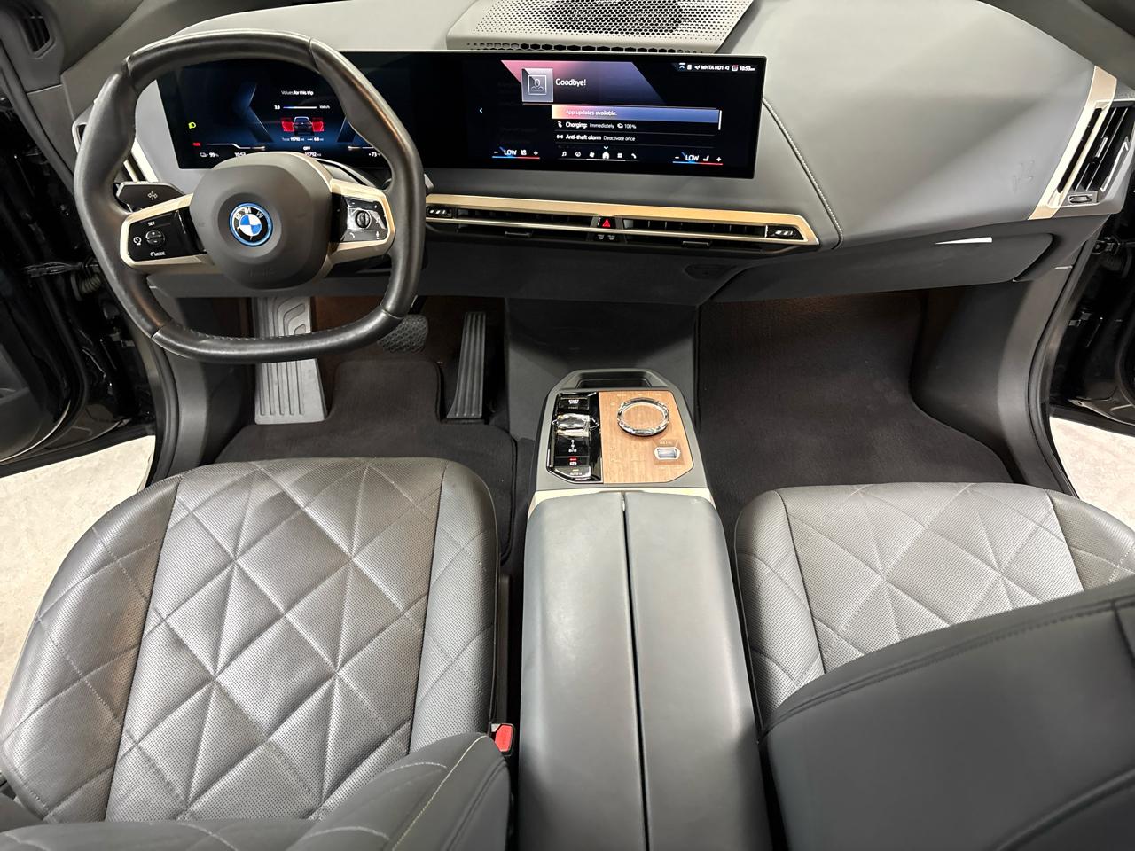 BMW iX xDrive50 AWD 2024