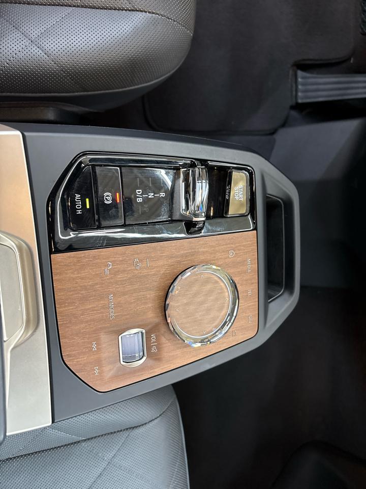 BMW iX xDrive50 AWD 2024
