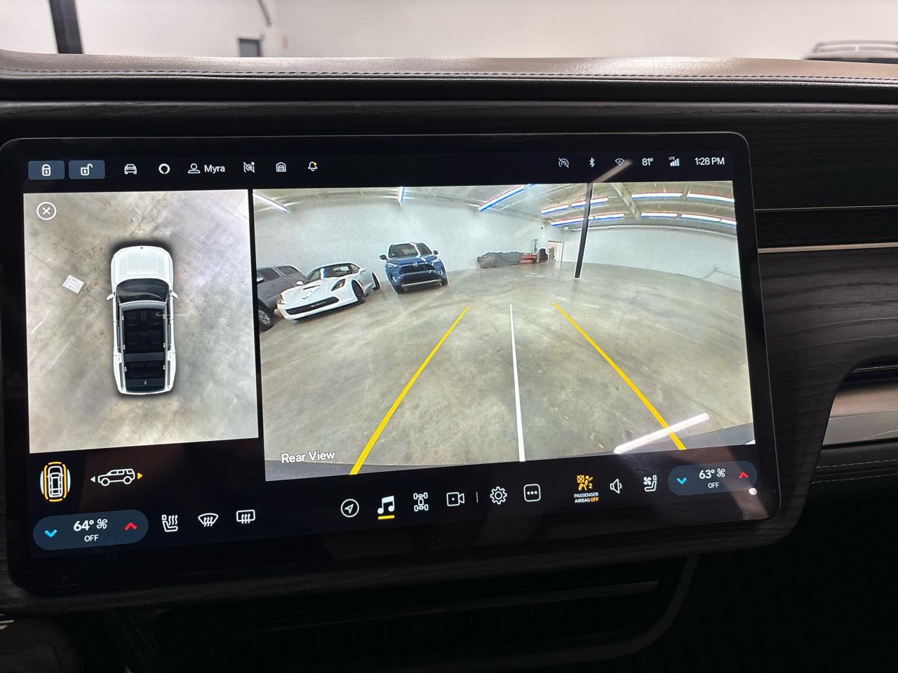 Rivian R1S Adventure 2023