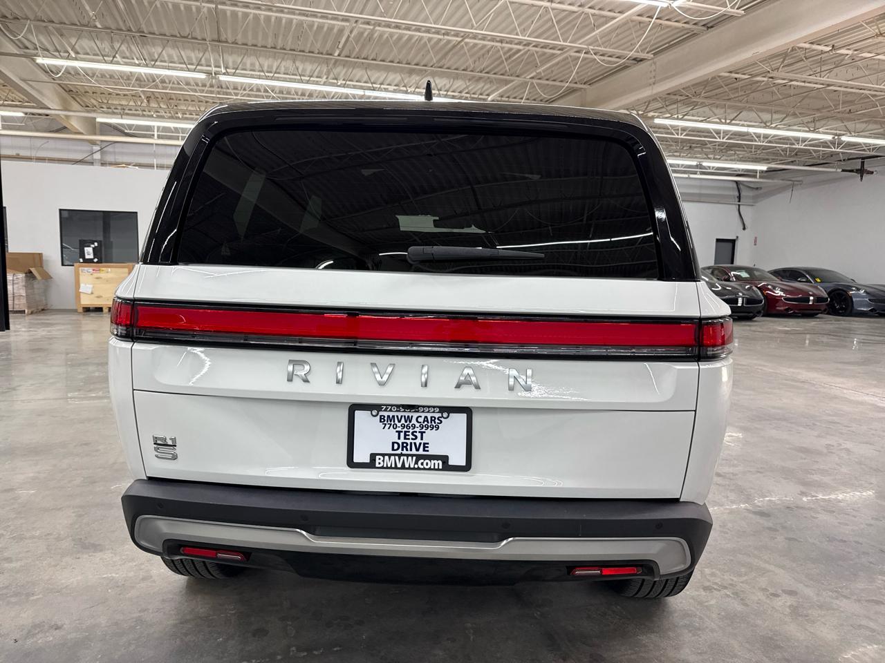Rivian R1S Adventure Dual-Motor Max Pack 2025