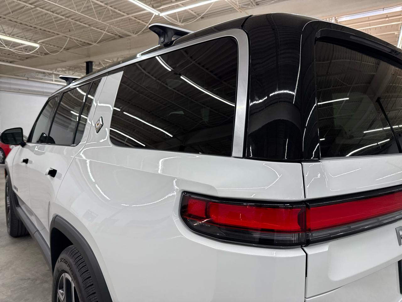 Rivian R1S Adventure Dual-Motor Max Pack 2025
