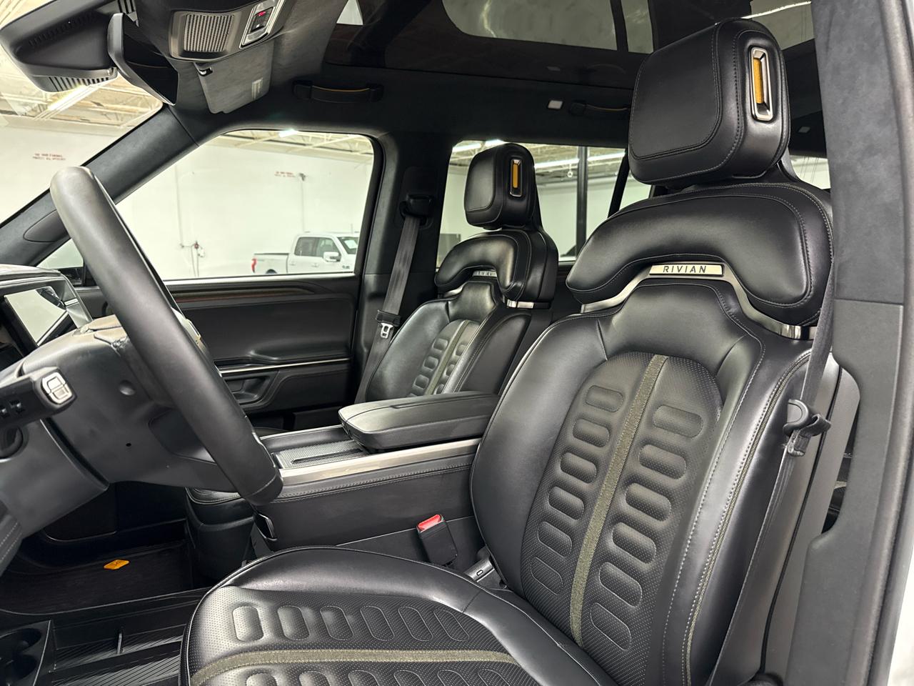 Rivian R1S Adventure Dual-Motor Max Pack 2025