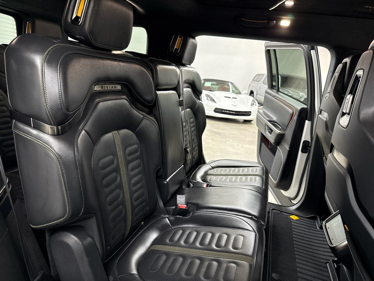 Rivian R1S Adventure Dual-Motor Max Pack 2025