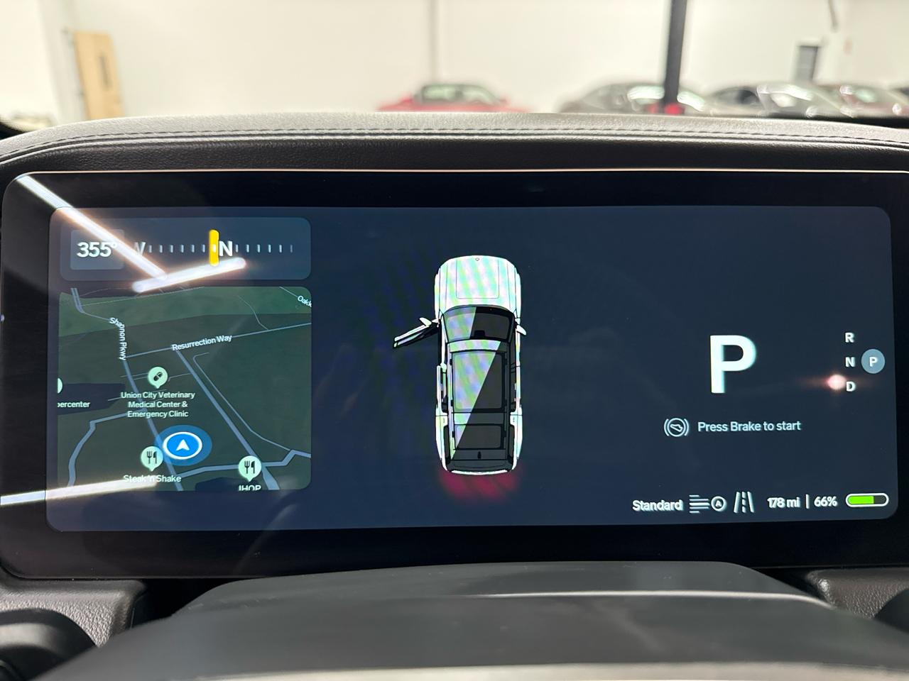 Rivian R1S Adventure Dual-Motor Max Pack 2025