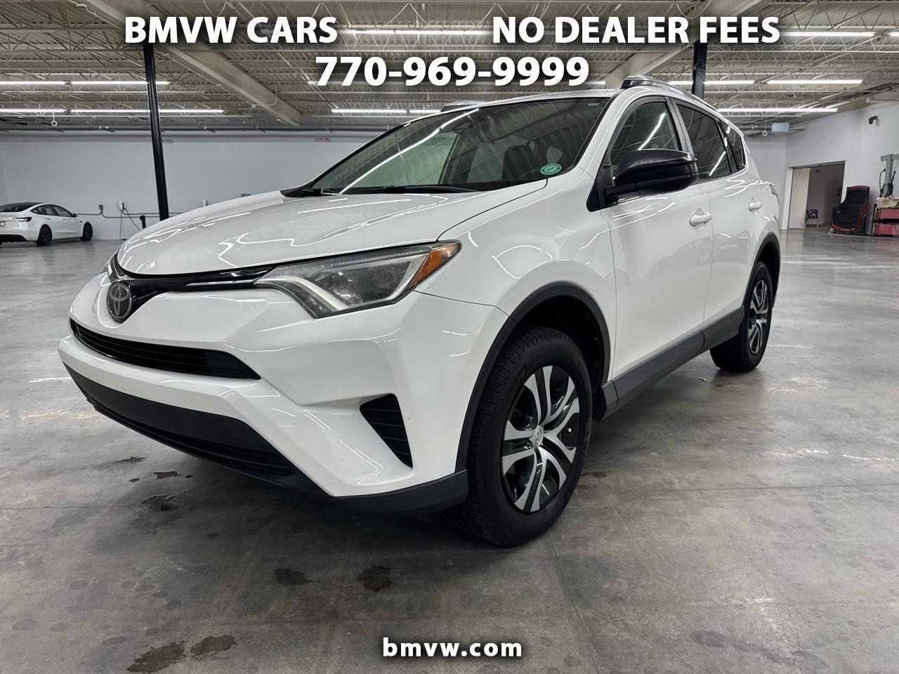 Toyota RAV4 LE FWD (Natl) 2018