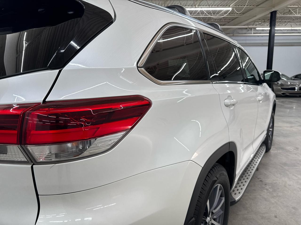 Toyota Highlander XLE V6 AWD (Natl) 2017