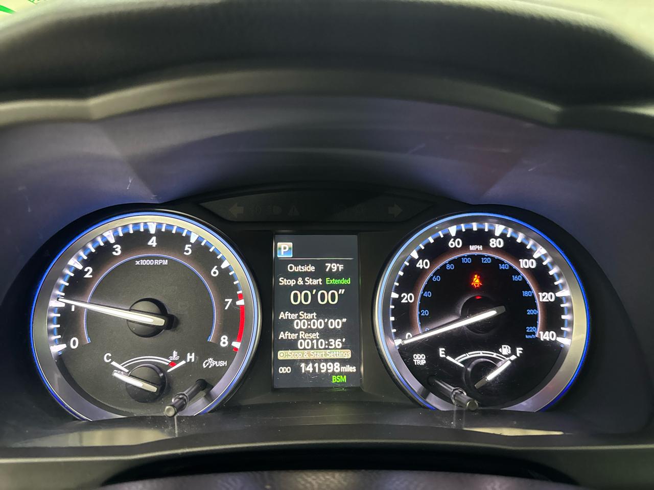 Toyota Highlander XLE V6 AWD (Natl) 2017