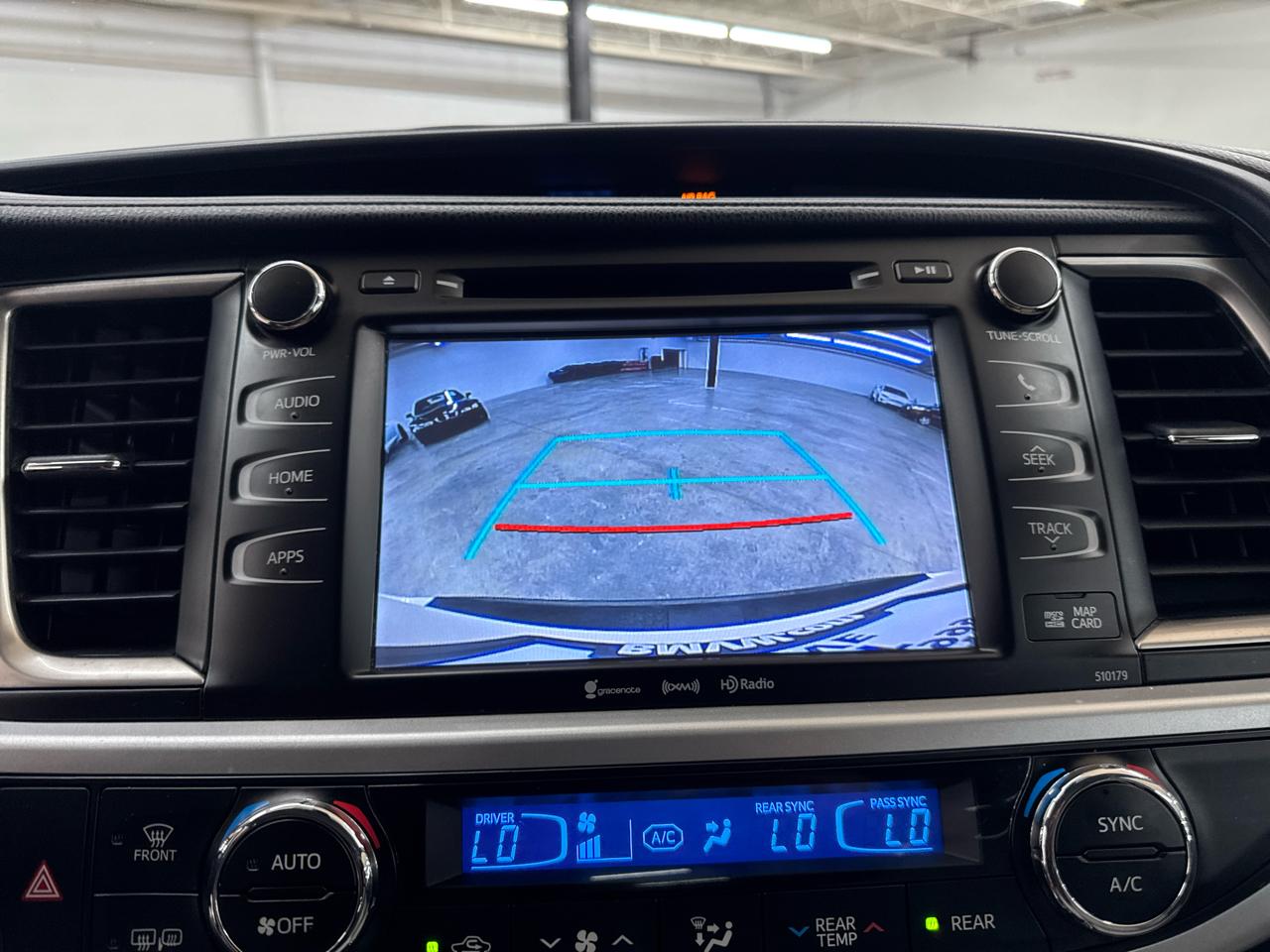 Toyota Highlander XLE V6 AWD (Natl) 2017