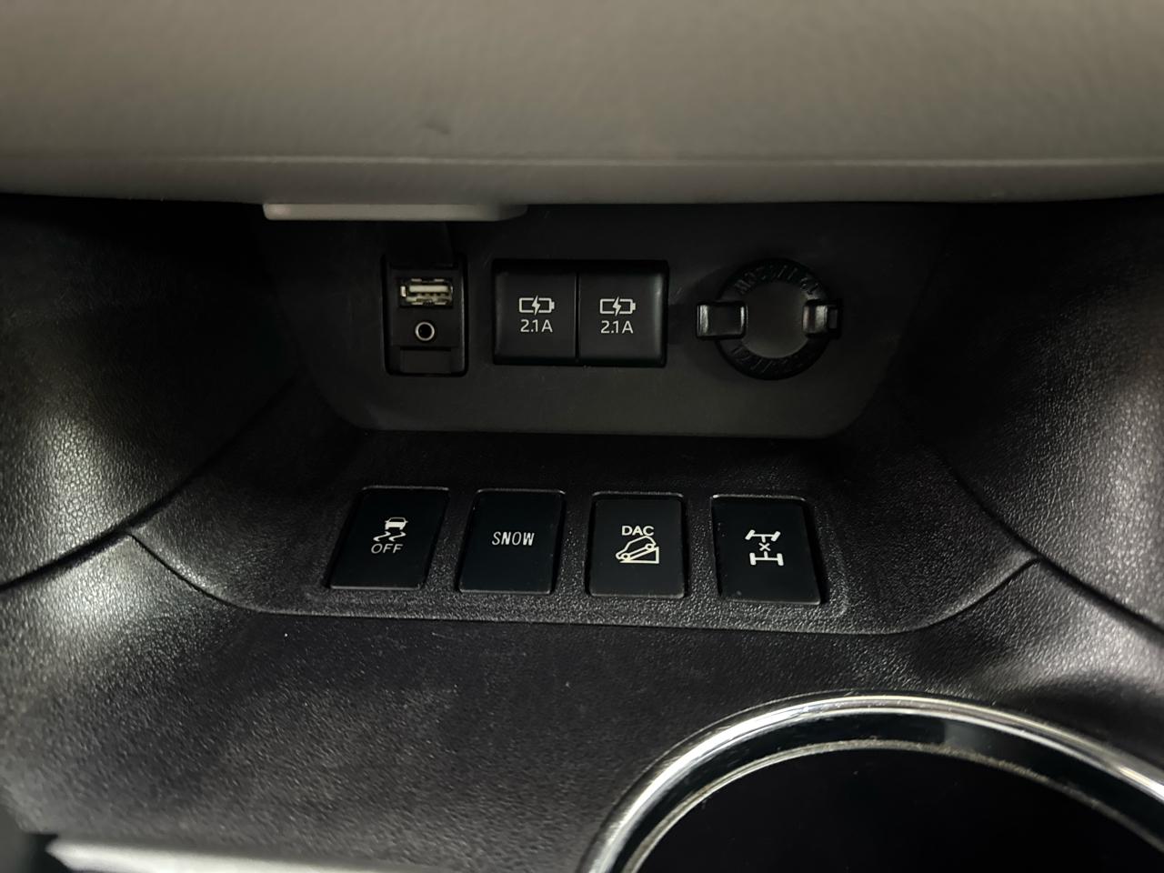 Toyota Highlander XLE V6 AWD (Natl) 2017