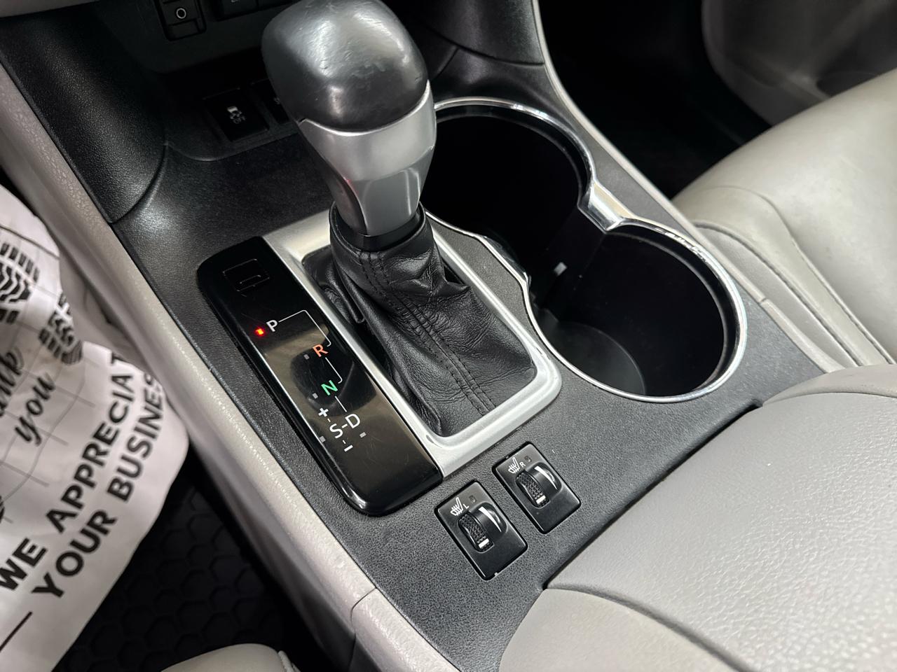Toyota Highlander XLE V6 AWD (Natl) 2017