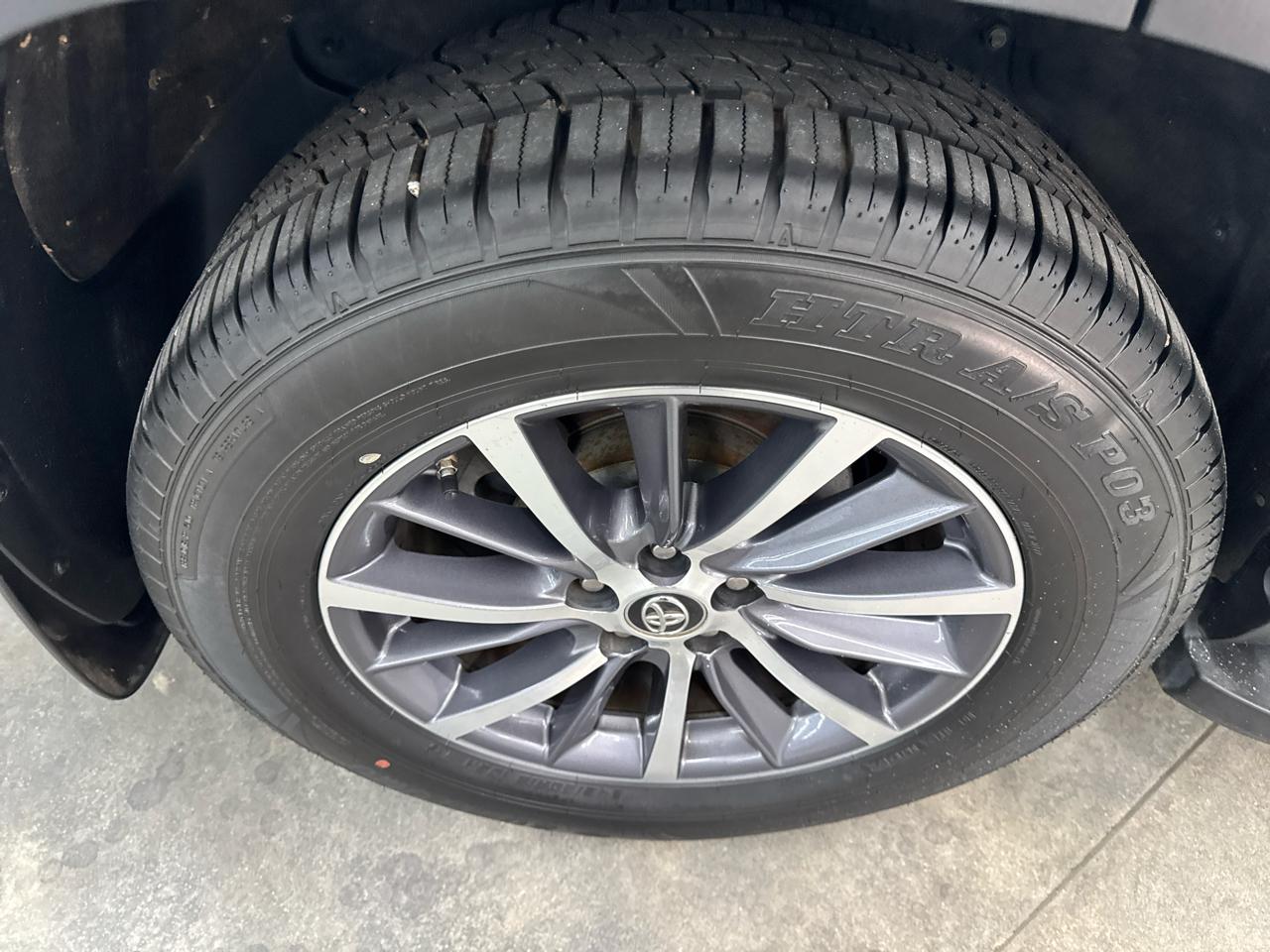 Toyota Highlander XLE V6 AWD (Natl) 2017