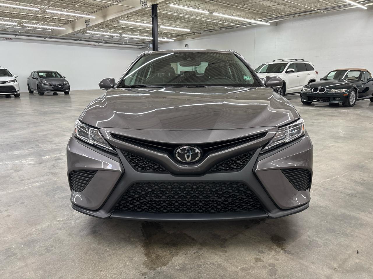 Toyota Camry SE 2019