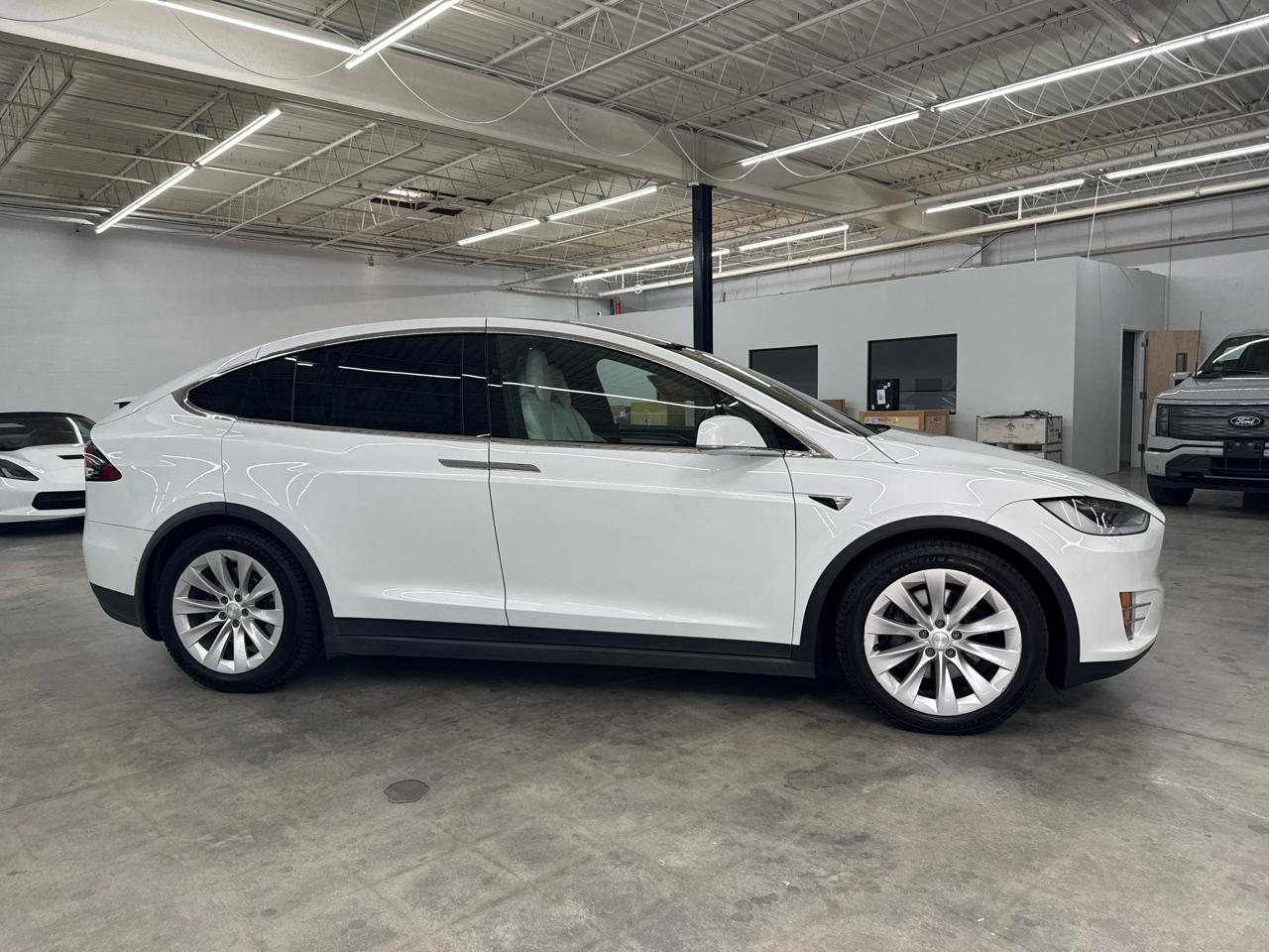 Tesla Model X 90D 2017
