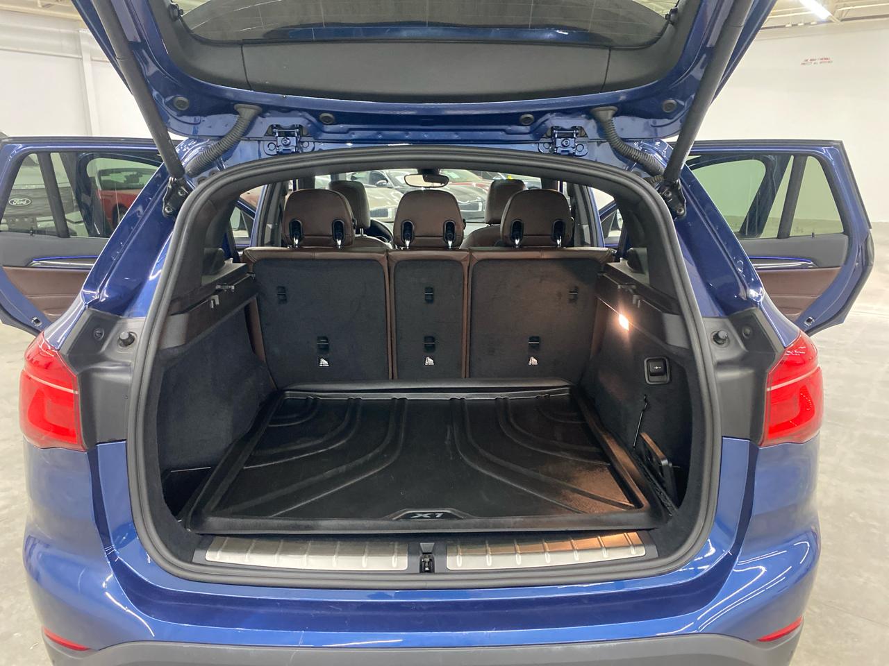 BMW X1 xDrive28i Sports Activity Vehicle 2021