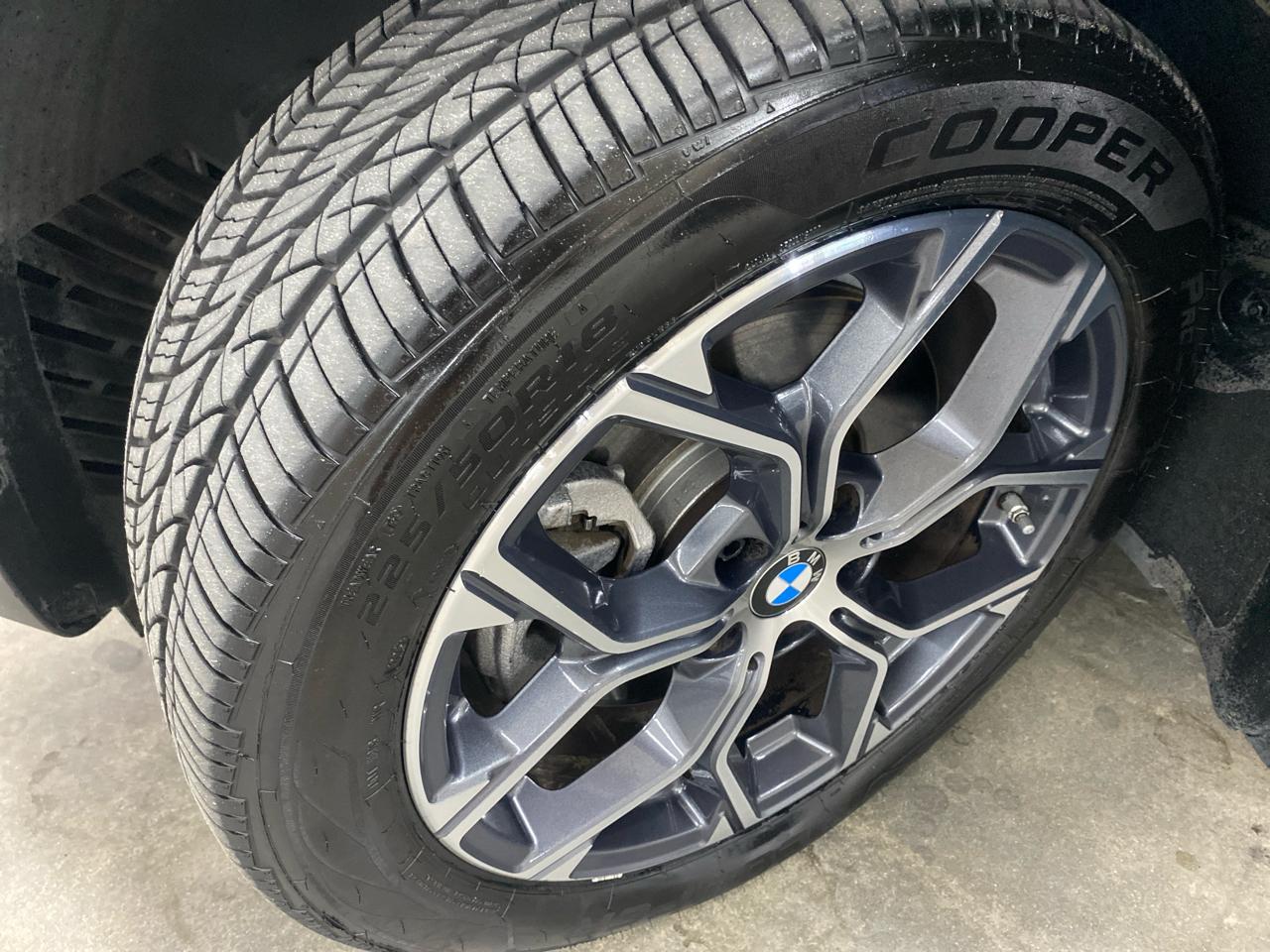 BMW X1 xDrive28i Sports Activity Vehicle 2021