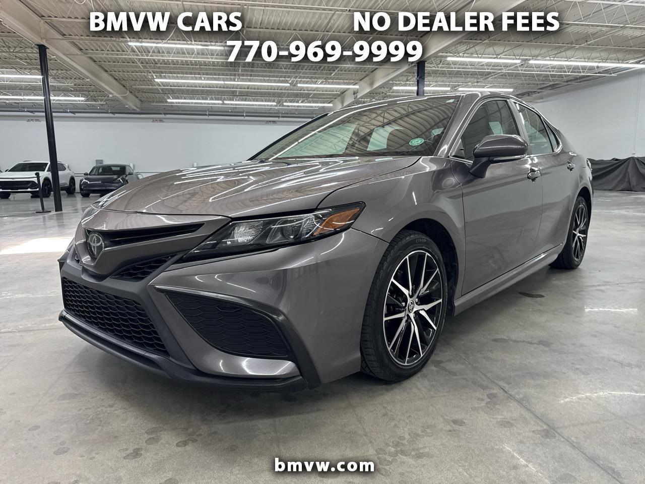 Toyota Camry SE Auto (Natl) 2022