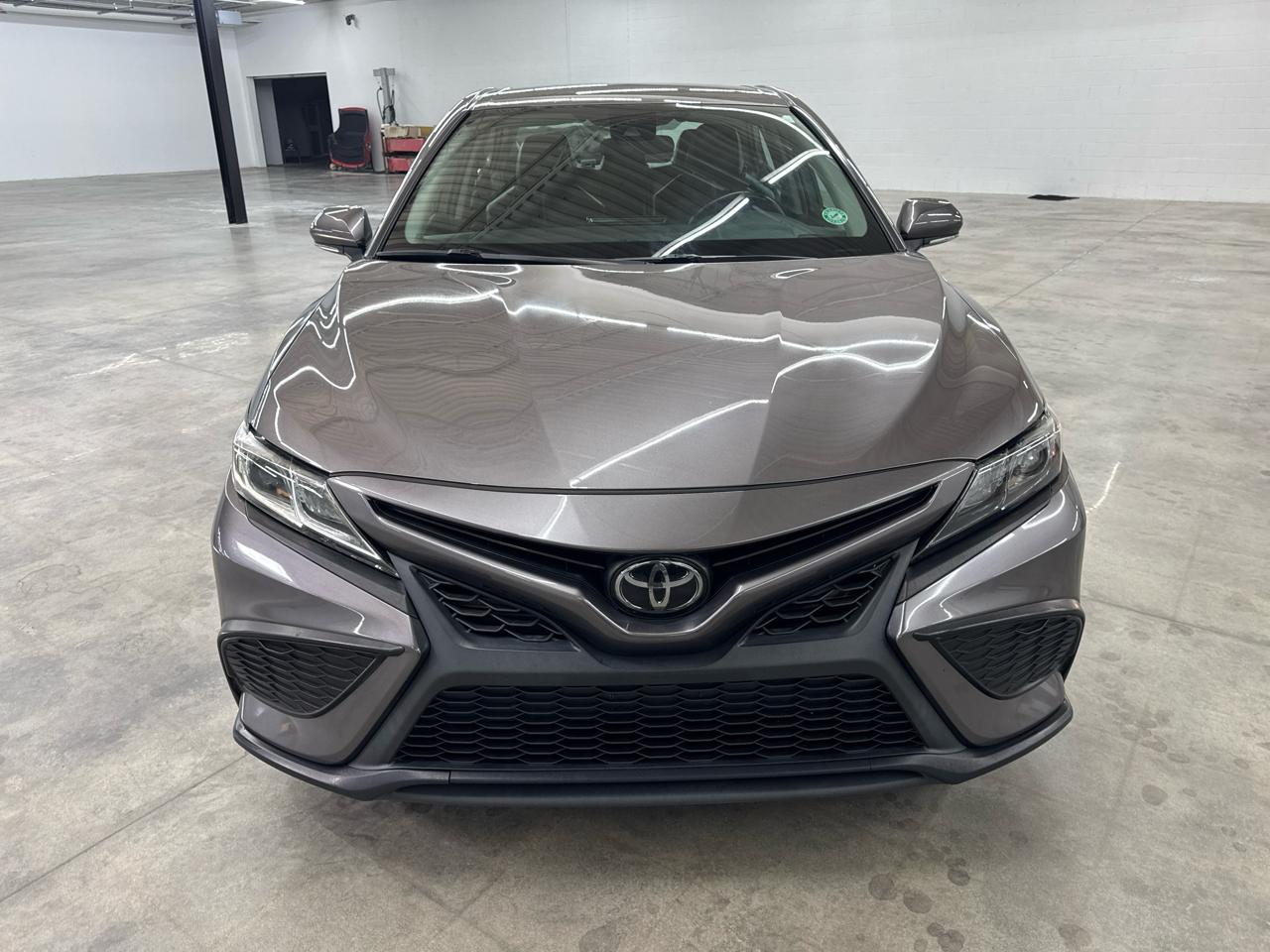 Toyota Camry SE Auto (Natl) 2022