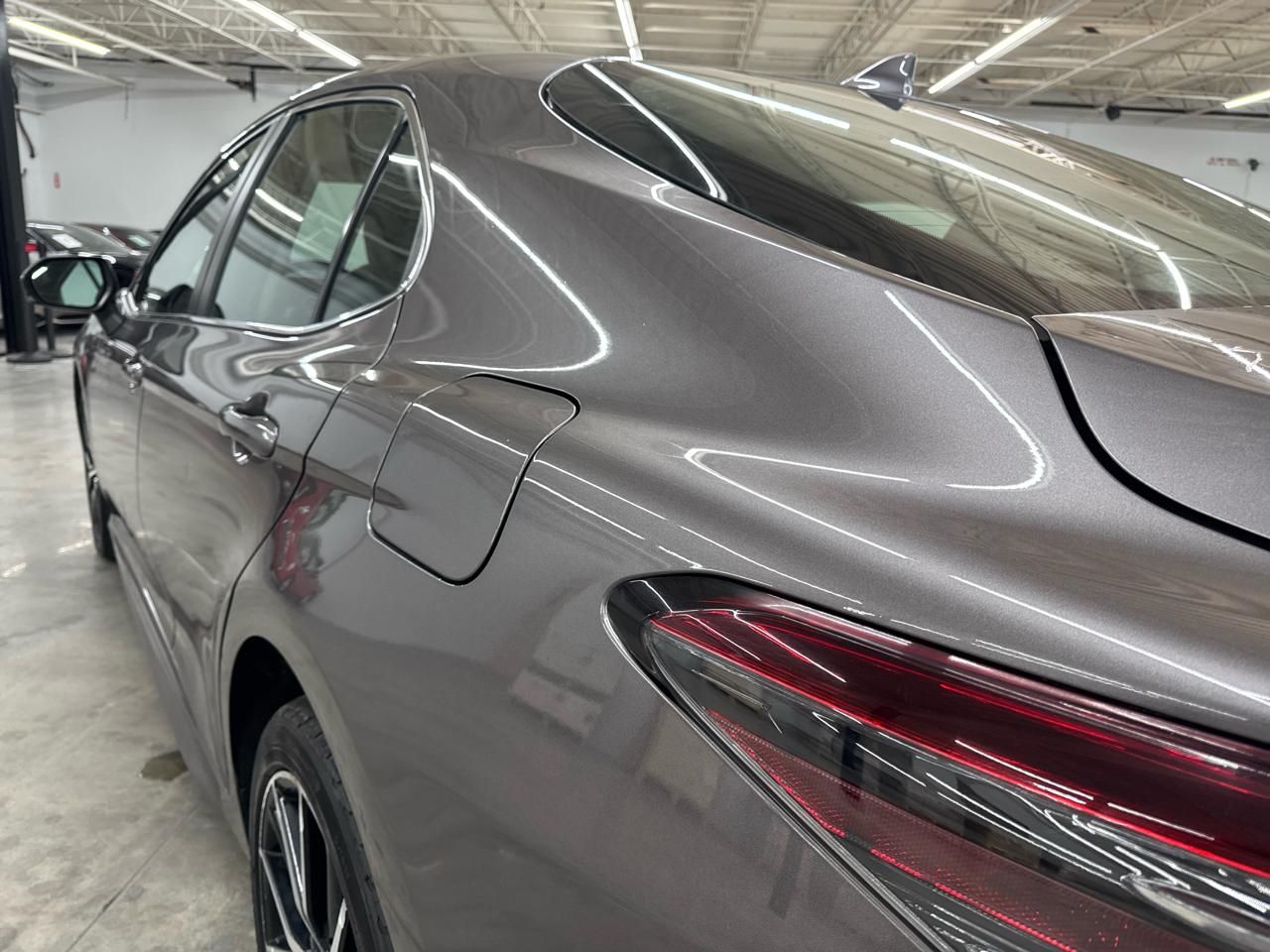 Toyota Camry SE Auto (Natl) 2022