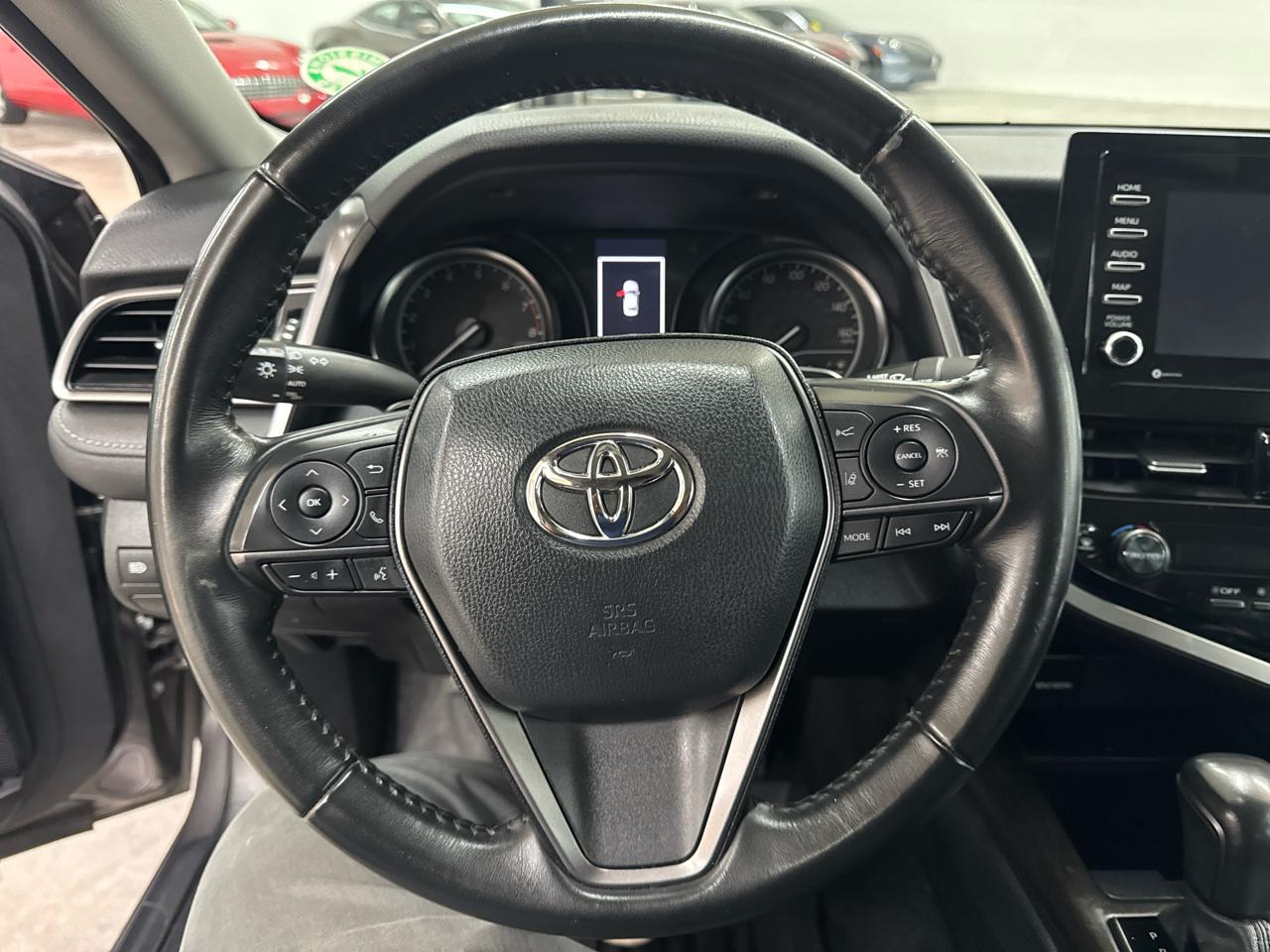 Toyota Camry SE Auto (Natl) 2022