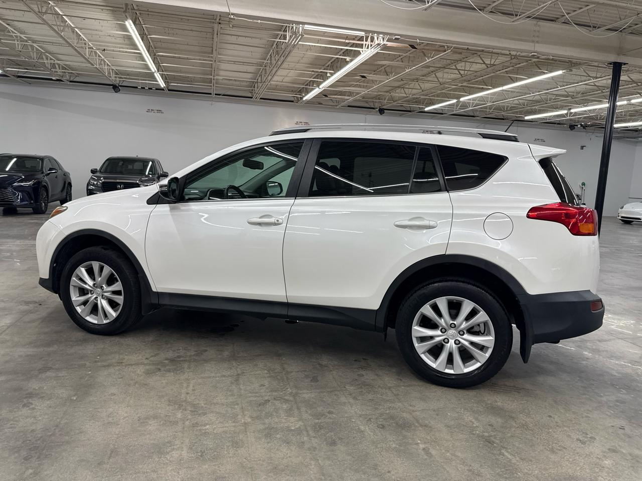 Toyota RAV4 AWD 4dr Limited (Natl) 2013
